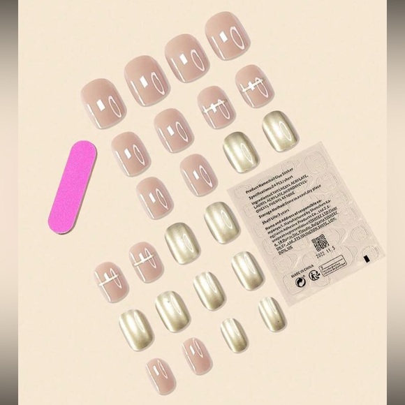 Gold and Nude Press on Nails And Mirror Powder, Short Round Shape Nail File Glue - Picture 2 of 7